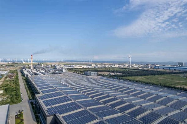 Optimizing Commercial Solar Systems: Maintenance, Pricing, and Design Strategies