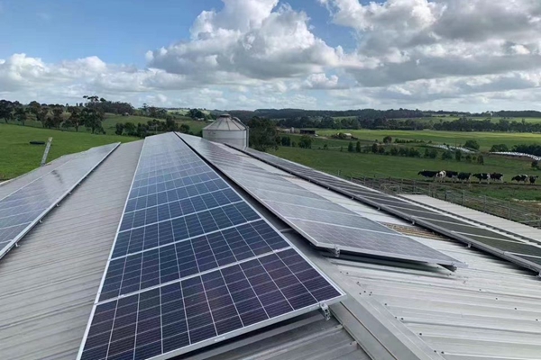 Maximizing Energy Savings with HighEfficiency Commercial Solar Panel Systems
