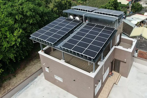 Unlock Sustainable Savings: A Comprehensive Guide to Residential Solar Systems