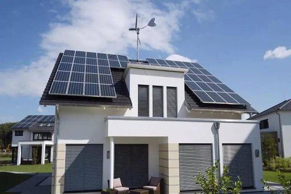 How Do Residential Solar Systems Work? Unveiling the Largest