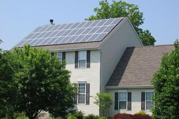 2025 Residential Solar System Cost Guide: How Much Should You Budget? (Plus Savings Hacks)