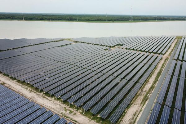 Solar PV Mounting Systems: Comprehensive Guide to Ground Mount Solutions for Optimal Energy Yield