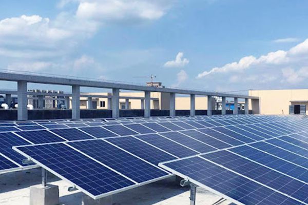 Solar Panel Mounting on Flat Roof: Complete Installation Guide