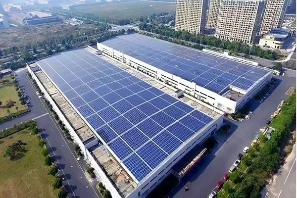 Maximize Your Flat Roof's Potential: The Ultimate Guide to Solar Panel Mounting Systems
