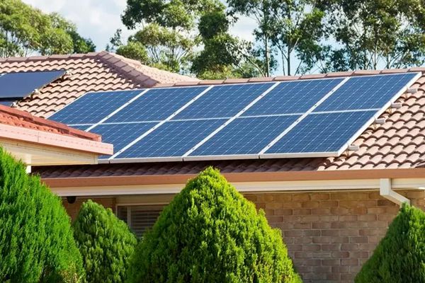 Hurricane-Proof Solar Power: 70% Savings with Extreme-Weather Systems