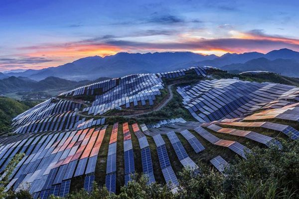 Revolutionize Your Business Energy: Uncover the Best Commercial Solar Power Systems