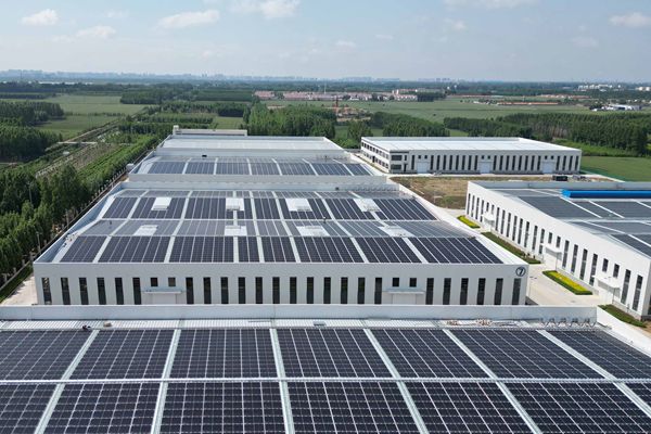 Transform Your Commercial Building: Harness the Power of Rooftop Solar Systems