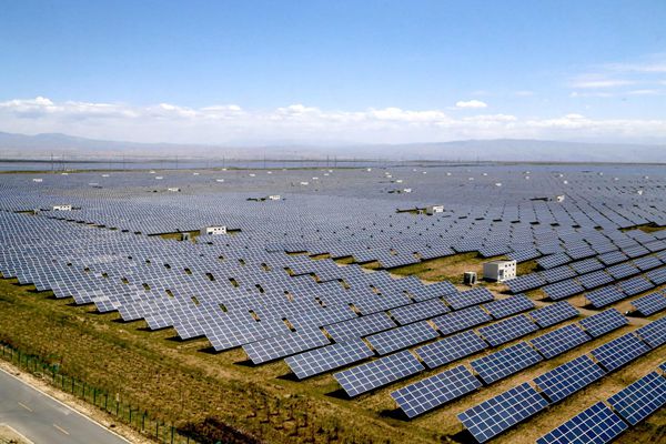 Total Energy Independence: Your Complete Guide to Commercial Off Grid Solar Systems for Remote