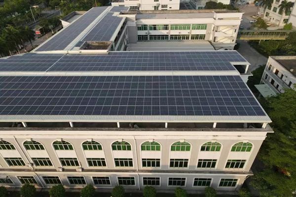 Unlock Roof ROI: High Yield Commercial Rooftop Solar Systems with Storage | YiJiaSolar