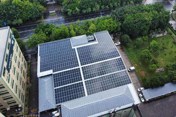 Stop the Energy Drain: Optimized Commercial Solar Energy Systems with Storage Solutions