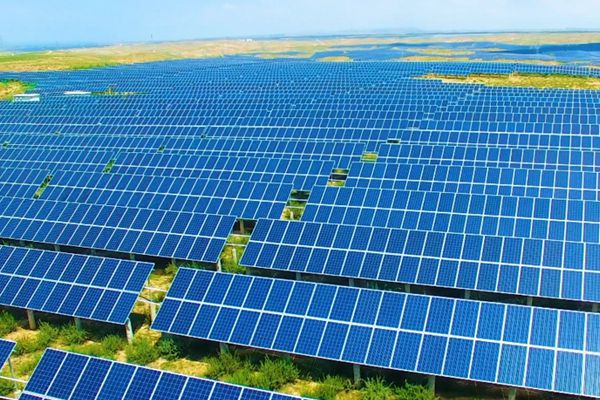 Ground Mount Solar Systems: Maximizing ROI with Professional Installation