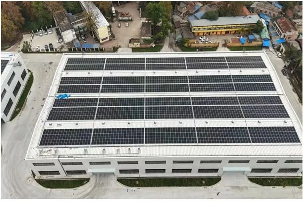 Durable Solar Panel Mounting Systems: Brackets for Metal Roofs