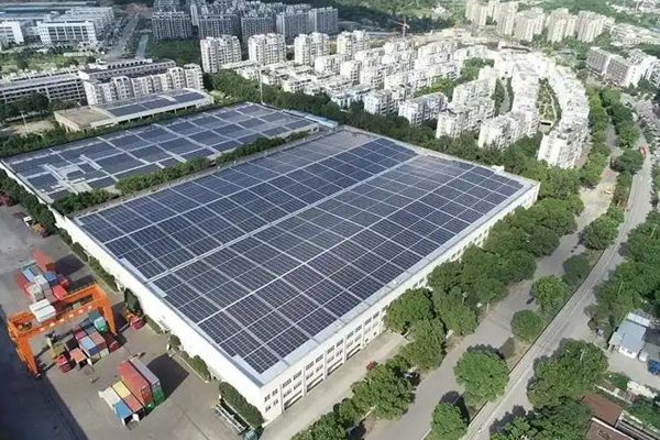 PV Solar Panel Roof Mounting Systems: Metal Roof Solutions