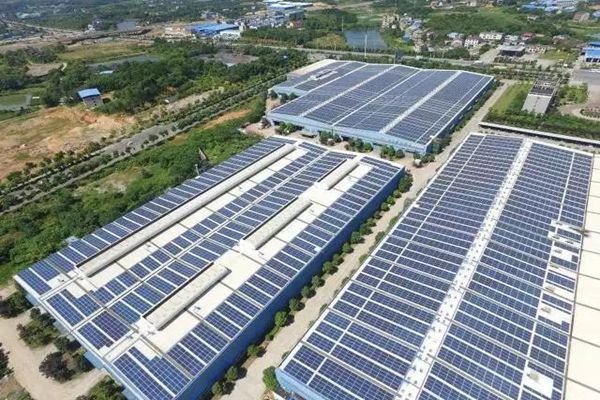 Comparative Analysis of Flat Roof Solar Mounting Systems: Optimizing Photovoltaic Installations