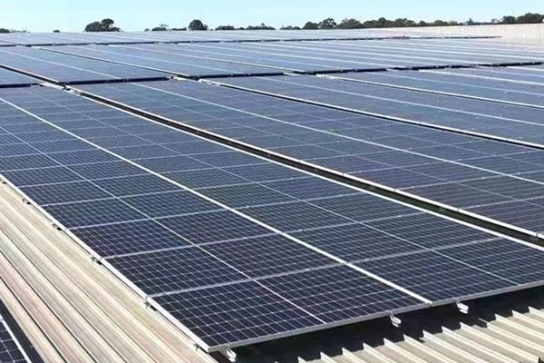 Commercial Flat Roof Solar Mounts: Industrial-Grade Solutions