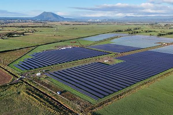 Ground vs Roof Mounted Solar Systems: Which Solution is Right for Your Project?cid=5