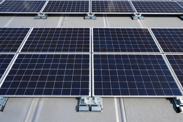 Monocrystalline vs Polycrystalline Solar Panels: Temperature Performance