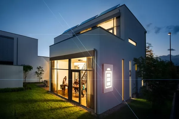 Home Energy Storage Systems: The Ultimate Guide to Saving Money, Enhancing Backup Power, and Integrating Solar