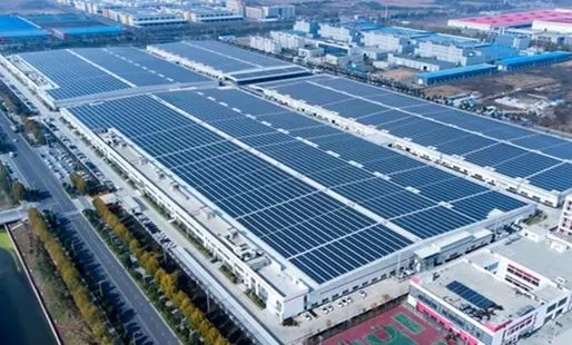 Flat Roof Solar Mounting: Comparing Systems for Optimal Photovoltaic Performance