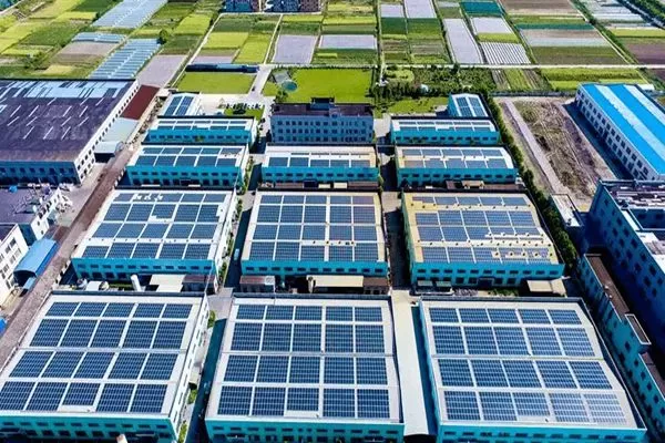 Durable Solar Mounting Solutions: Comparing Ground vs Roof Mounted Systems for Optimal Performance