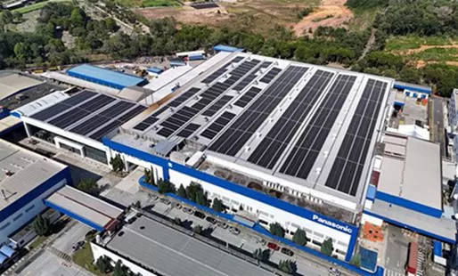 Maximize ROI with Advanced Commercial Solar Systems: Design & Implementation Guide 2025
